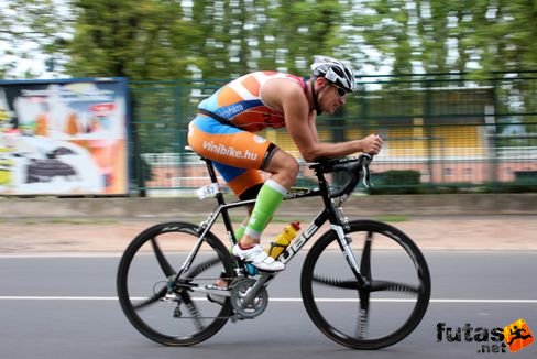 Béla Ivancso vinibike Nyíregyháza Ironman futás