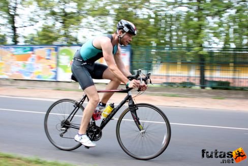 GRANT STRACHAN LONDON Ironman futás
