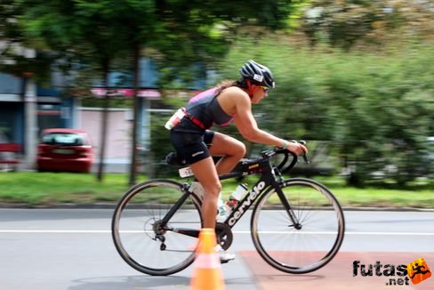 Camila Negri Ironman futás