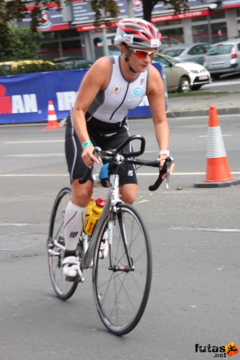 Laura Lábodi Ironman futás