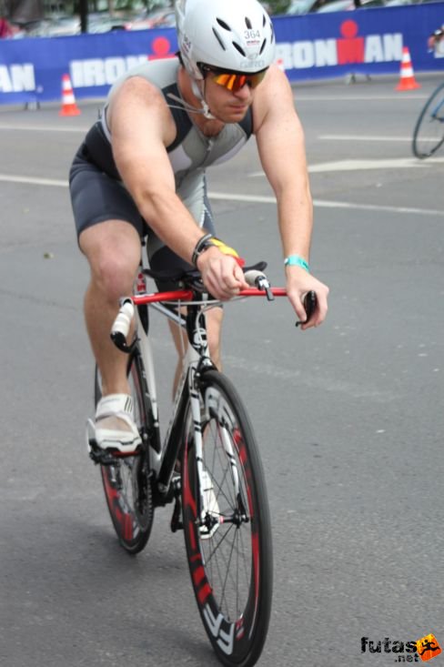 Brandon Frost Ironman futás