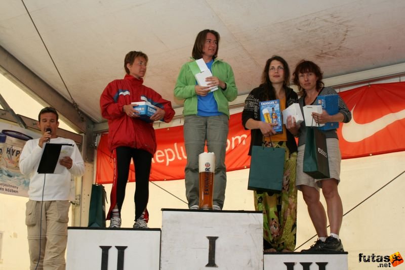 Ultrabalaton ultrabalaton_4472.jpg Horváth Mónika, Gál Andrea, Vennikas Heleen, Vennikas Pille Medal and Finisher Ceremony, individual ultra Balaton runners ultrabalaton_4472.jpg Horváth Mónika, Gál Andrea, Vennikas Heleen, Vennikas Pille