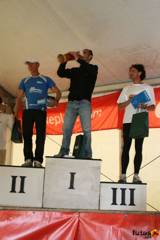 Ultrabalaton ultrabalaton_4484.jpg Ultrabalaton winners Medal and Finisher Ceremony, individual ultra Balaton runners ultrabalaton_4484.jpg Ultrabalaton winners