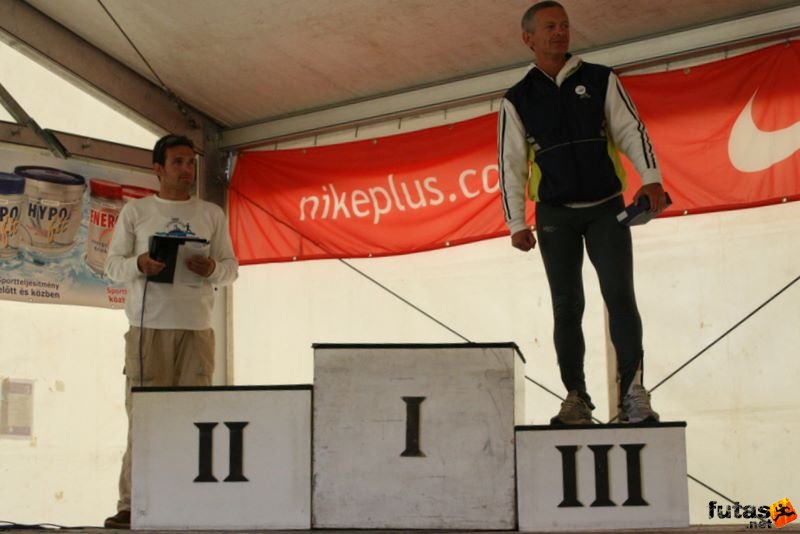 Ultrabalaton ultrabalaton_4498.jpg Pecsenye Medal and Finisher Ceremony, individual ultra Balaton runners ultrabalaton_4498.jpg Pecsenye