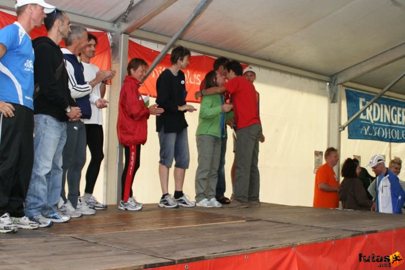 Ultrabalaton ultrabalaton_4505.jpg ultrabalaton_4505.jpg Medal and Finisher Ceremony, individual ultra Balaton runners ultrabalaton_4505.jpg ultrabalaton_4505.jpg