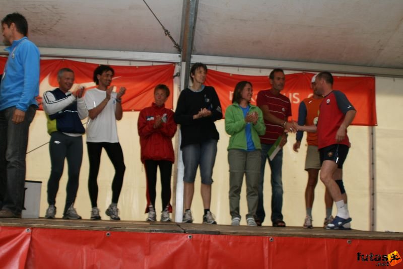 Ultrabalaton ultrabalaton_4511.jpg ultrarunning ultrabalaton Medal and Finisher Ceremony, individual ultra Balaton runners ultrabalaton_4511.jpg ultrarunning ultrabalaton