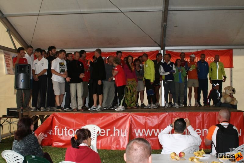 Ultrabalaton ultrabalaton_4529.jpg ultra runners Medal and Finisher Ceremony, individual ultra Balaton runners ultrabalaton_4529.jpg ultra runners