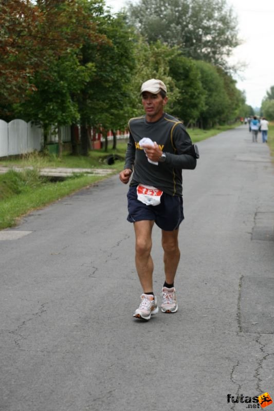 Ultrabalaton ultrabalaton_3984.jpg BAJCSI Sándor
, Ultrabalaton finisher Ultrabalaton Ultra running Balaton Balatonberény Balatonmáriafürdő Balatonboglár, ultrabalaton_3984.jpg, BAJCSI Sándor
, Ultrabalaton finisher