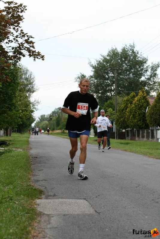 Ultrabalaton ultrabalaton_4000.jpg KISS Zsolt
, Ultrabalaton finisher Ultrabalaton Ultra running Balaton Balatonberény Balatonmáriafürdő Balatonboglár, ultrabalaton_4000.jpg, KISS Zsolt
, Ultrabalaton finisher