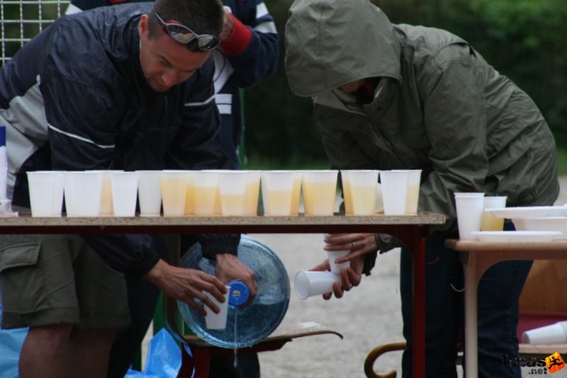 Ultrabalaton ultrabalaton_3758.jpg víz utántöltés Ultrabalaton Ultra running Balaton Nemesgulács Keszthely, ultrabalaton_3758.jpg, víz utántöltés