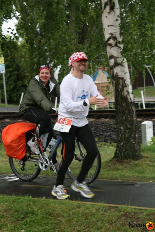 Ultrabalaton ultrabalaton_3803.jpg Baddi, Kiss András
ultrafutó Ultrabalaton Ultra running Balaton Nemesgulács Keszthely, ultrabalaton_3803.jpg, Baddi, Kiss András
ultrafutó