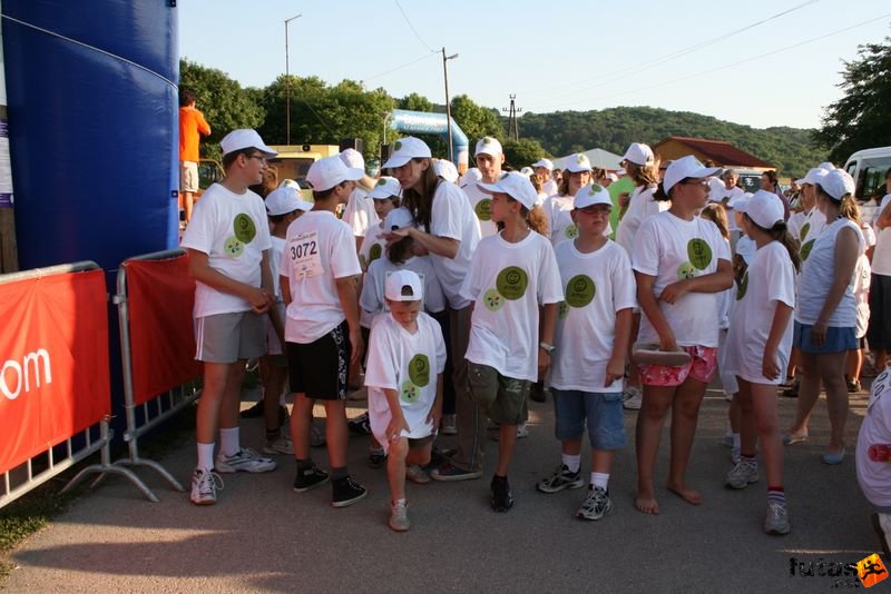 Ultrabalaton Mosoly futás ultrabalaton_2909.jpg bal lábat előre Ultrabalaton Mosoly futás Tihany, ultrabalaton_2909.jpg, bal lábat előre