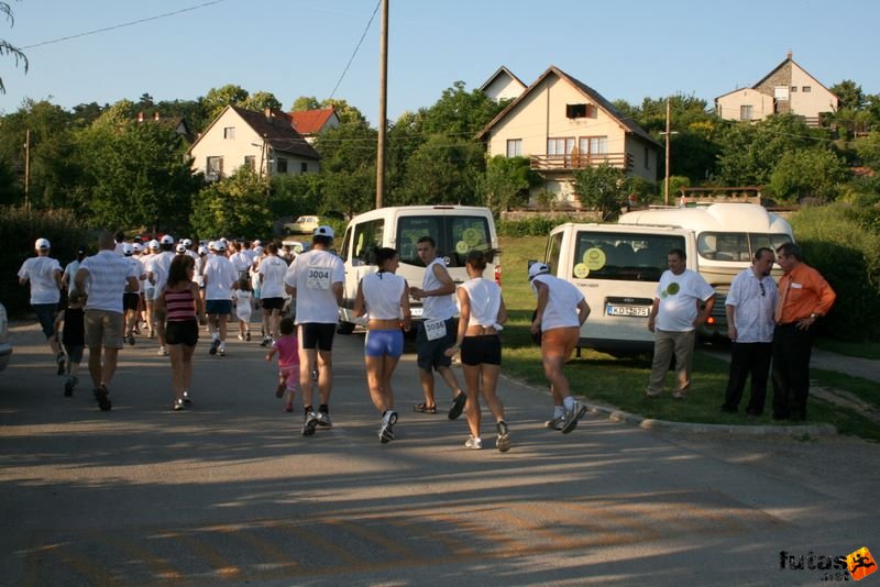 Ultrabalaton Mosoly futás ultrabalaton_2931.jpg elrajtoltak Ultrabalaton Mosoly futás Tihany, ultrabalaton_2931.jpg, elrajtoltak
