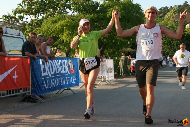 Ultrabalaton Mosoly futás ultrabalaton_2968.jpg halló most mosolygunk és futunk Ultrabalaton Mosoly futás Tihany, ultrabalaton_2968.jpg, halló most mosolygunk és futunk