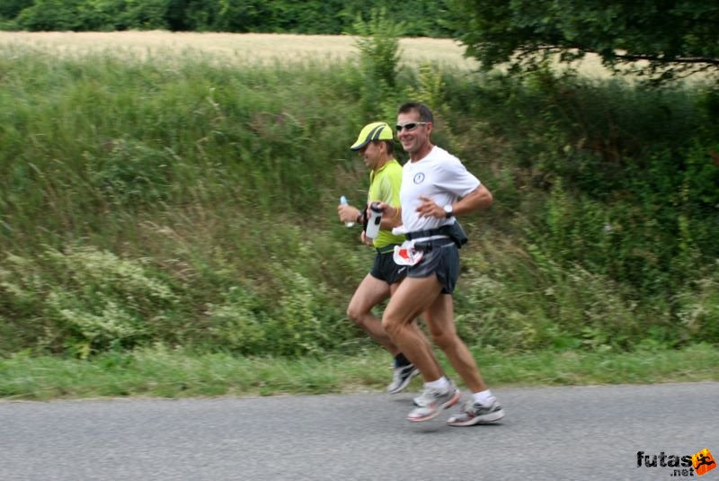 Ultrabalaton ultrabalaton_3607.jpg ultrabalaton_3607.jpg Ultrabalaton running futás Köveskál után Nemesgulács felé,, ultrabalaton_3607.jpg, ultrabalaton_3607.jpg
