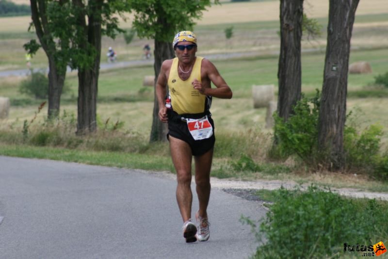 Ultrabalaton ultrabalaton_3630.jpg PALLARUELO Gilles
, France Ultrabalaton running futás Köveskál után Nemesgulács felé,, ultrabalaton_3630.jpg, PALLARUELO Gilles
, France