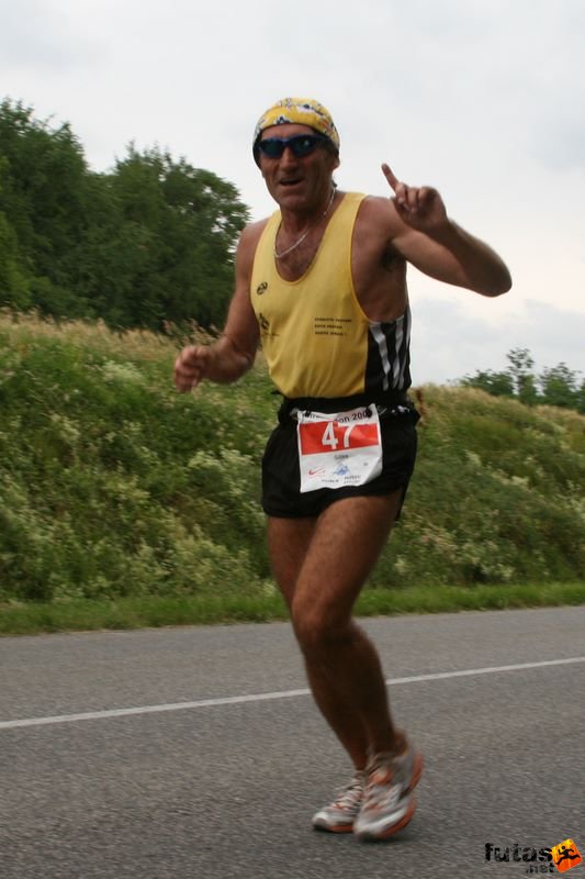 Ultrabalaton ultrabalaton_3631.jpg PALLARUELO Gilles
Ultrabalaton finisher Ultrabalaton running futás Köveskál után Nemesgulács felé,, ultrabalaton_3631.jpg, PALLARUELO Gilles
Ultrabalaton finisher