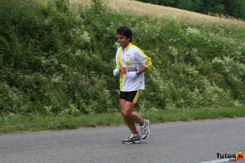 Ultrabalaton ultrabalaton_3633.jpg ultrabalaton_3633.jpg Ultrabalaton running futás Köveskál után Nemesgulács felé,, ultrabalaton_3633.jpg, ultrabalaton_3633.jpg