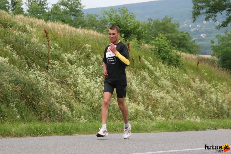 Ultrabalaton ultrabalaton_3678.jpg ultra running Ultrabalaton running futás Köveskál után Nemesgulács felé,, ultrabalaton_3678.jpg, ultra running