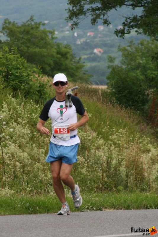 Ultrabalaton ultrabalaton_3714.jpg MAJOR Árpád Ultrabalaton running futás Köveskál után Nemesgulács felé,, ultrabalaton_3714.jpg, MAJOR Árpád