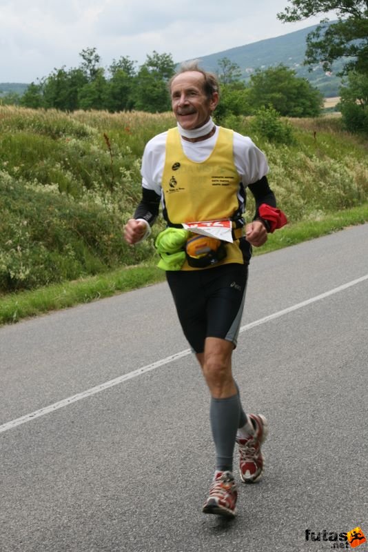 Ultrabalaton ultrabalaton_3727.jpg PIERSON Antoine
Ultrabalaton finisher 212 km ultra running Ultrabalaton running futás Köveskál után Nemesgulács felé,, ultrabalaton_3727.jpg, PIERSON Antoine
Ultrabalaton finisher 212 km ultra running