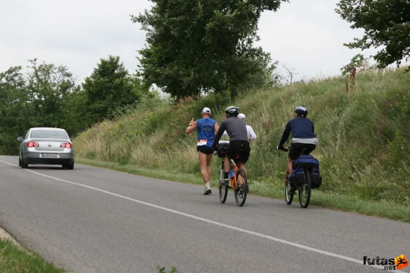 Ultrabalaton ultrabalaton_3741.jpg ultrabalaton_3741.jpg Ultrabalaton running futás Köveskál után Nemesgulács felé,, ultrabalaton_3741.jpg, ultrabalaton_3741.jpg
