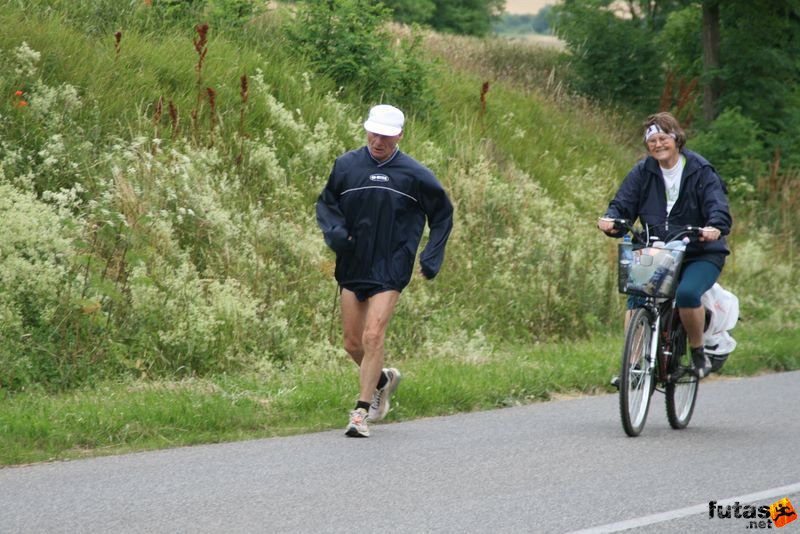 Ultrabalaton ultrabalaton_3750.jpg ultrabalaton_3750.jpg Ultrabalaton running futás Köveskál után Nemesgulács felé,, ultrabalaton_3750.jpg, ultrabalaton_3750.jpg