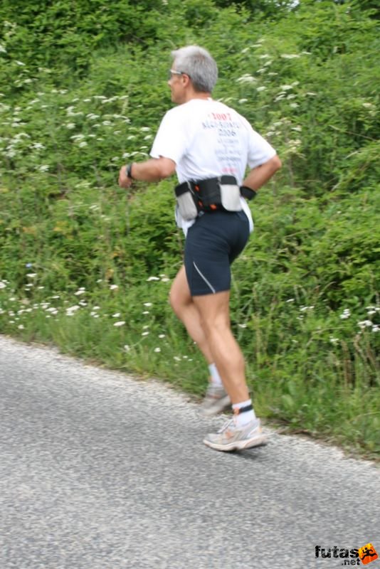 Ultrabalaton ultrabalaton_3387.jpg Atom párosban fut Janival Ultrabalaton ultra running , Tihany Dörgicse futószakasz,, ultrabalaton_3387.jpg, Atom párosban fut Janival