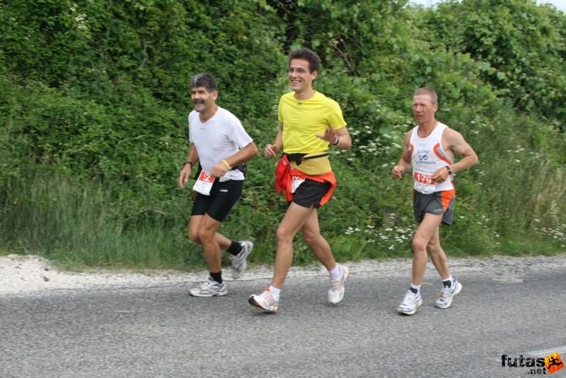 Ultrabalaton ultrabalaton_3392.jpg Egyed János, Mazur Béla jó darabig együtt futottak Ultrabalaton ultra running , Tihany Dörgicse futószakasz,, ultrabalaton_3392.jpg, Egyed János, Mazur Béla jó darabig együtt futottak