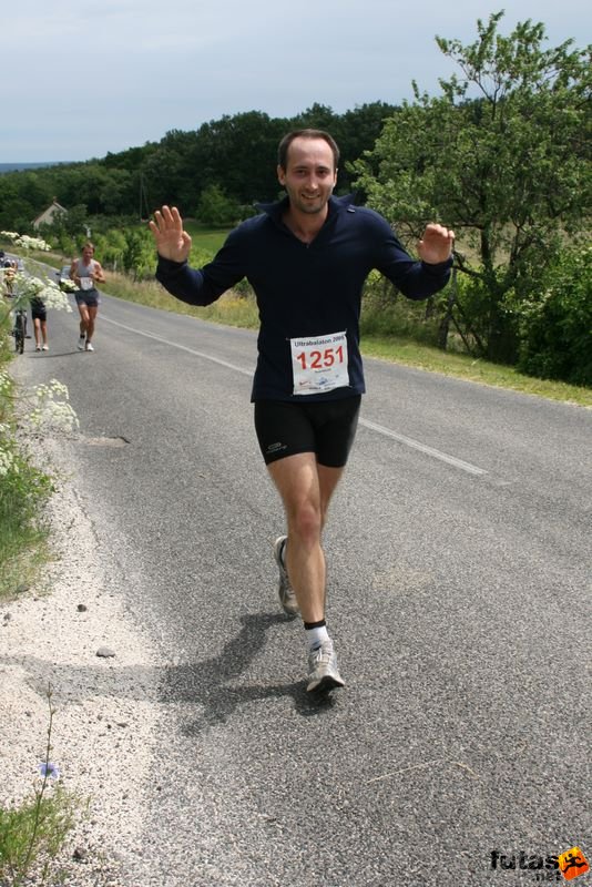 Ultrabalaton ultrabalaton_3426.jpg VízSzekereK
futók Ultrabalaton ultra running , Tihany Dörgicse futószakasz,, ultrabalaton_3426.jpg, VízSzekereK
futók