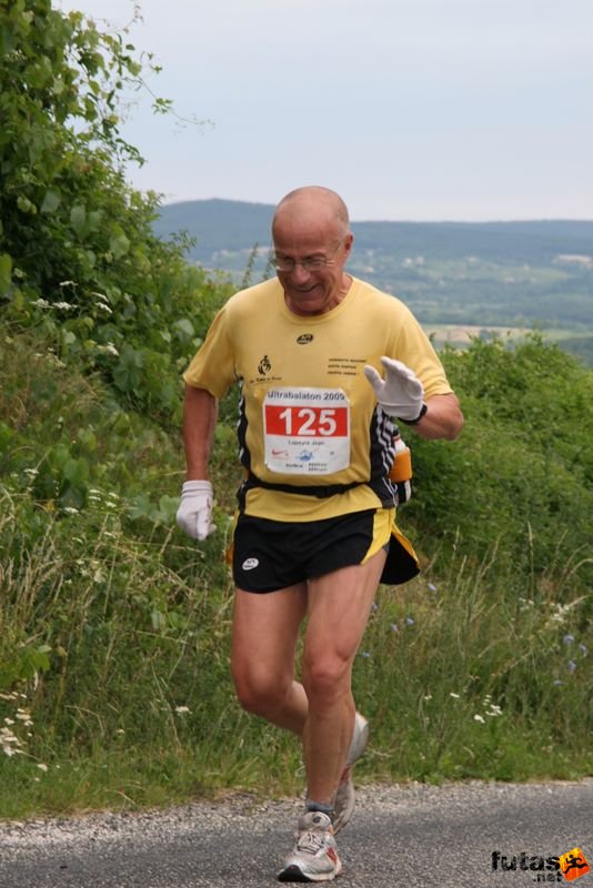 Ultrabalaton ultrabalaton_3452.jpg LAPEYRE Jean, Ultrabalaton 212 Ultrabalaton ultra running , Tihany Dörgicse futószakasz,, ultrabalaton_3452.jpg, LAPEYRE Jean, Ultrabalaton 212