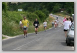 Ultrabalaton ultra running , Tihany Dörgicse futószakasz, szurkolók biztatják a futókat