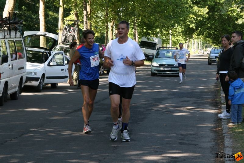 Ultrabalaton ultrabalaton_4166.jpg Krisz és Bocsi Ultrabalaton ultra és váltó futás a Balaton körül Balatonföldvár Siófok, ultrabalaton_4166.jpg, Krisz és Bocsi