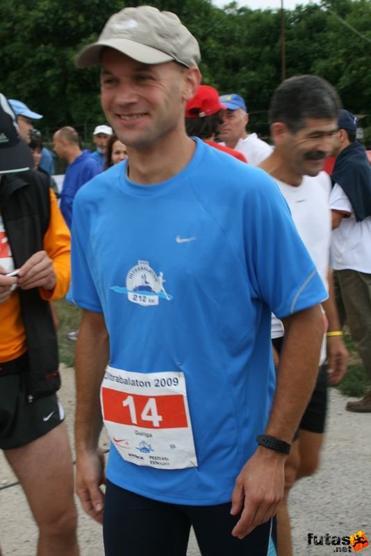 Run Ultrabalaton, Tihany Start, ultrabalaton_3093.jpg, HERBÁK Gergő, Guriga