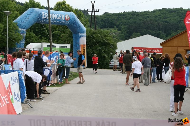 Ultrabalaton ultrabalaton_4442.jpg Hajrá Edit Ultrabalaton ultra és váltó futás a Balaton körül Balatonvilágos Tihany futó szakasz, ultrabalaton_4442.jpg, Hajrá Edit