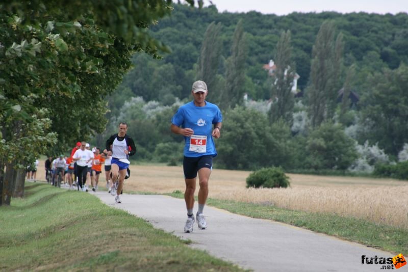 Ultrabalaton ultrabalaton_3175.jpg HERBÁK Gergő, Ultrabalaton finisher Ultrabalaton running Tihany - Aszófő,, ultrabalaton_3175.jpg, HERBÁK Gergő, Ultrabalaton finisher