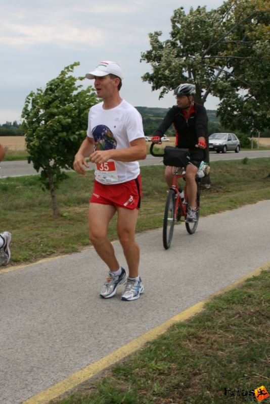 Ultrabalaton ultrabalaton_3313.jpg SZITÓ Ervin Ultrabalaton finisher Ultrabalaton running Tihany - Aszófő,, ultrabalaton_3313.jpg, SZITÓ Ervin Ultrabalaton finisher