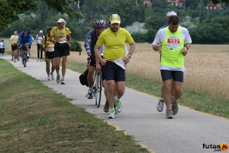 Ultrabalaton ultrabalaton_3346.jpg ORENDI János
és Korcsmáros Tamás Ultrabalaton running Tihany - Aszófő,, ultrabalaton_3346.jpg, ORENDI János
és Korcsmáros Tamás