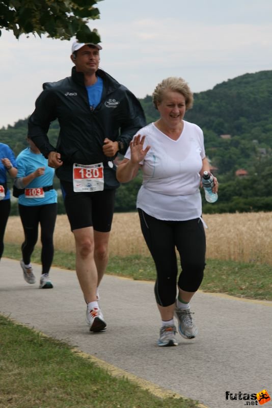 Ultrabalaton ultrabalaton_3358.jpg Editke, Ultrabalaton 212 km teljesítő, ultrafutó Ultrabalaton running Tihany - Aszófő,, ultrabalaton_3358.jpg, Editke, Ultrabalaton 212 km teljesítő, ultrafutó