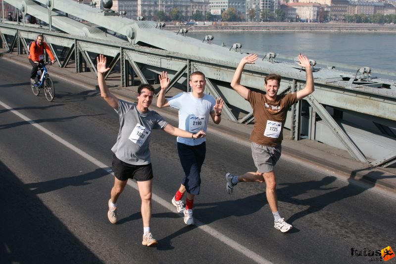 Nato futás nato_running_156.jpg Querne Erwan, Blondel Sylvain, De La Sabliere Gregoire Nato futás, Budapest Futóvesztivál, nato_running_156.jpg, Querne Erwan, Blondel Sylvain, De La Sabliere Gregoire