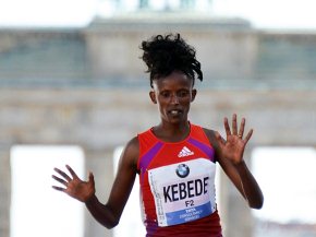 Kebede maratonfutó hajzata