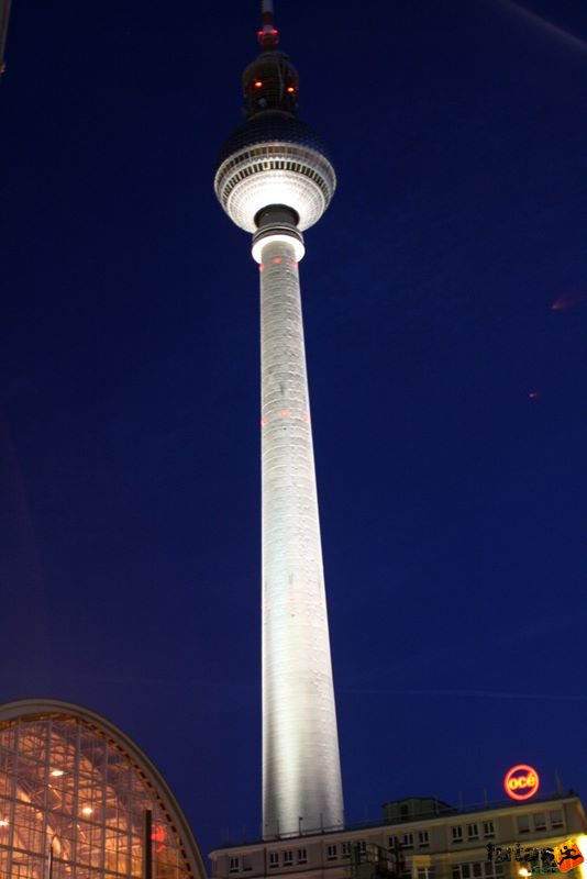 Berlin TV Tower tv tower at night Berlin TV Tower, Berlin TV Torony, Berliner Fernsehturm, tv tower at night