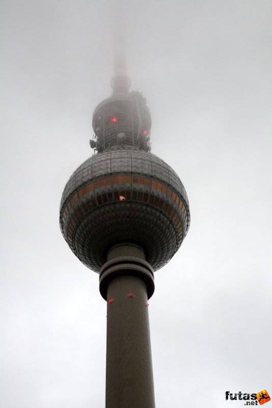 Berlin TV Tower, Berlin TV Torony, Berliner Fernsehturm, fog tv tower
