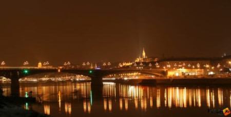 Margit híd, Buda budai várnegyed esti látképe a Margitszigetről