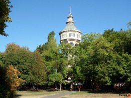 Margit-szigeti víztorony látképe