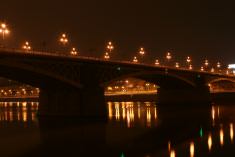 Margit híd éjszakai kivilágításban