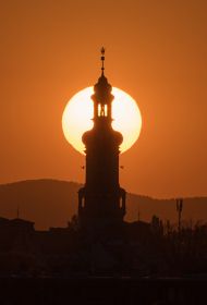 Sopron naplemente, napnyugta a soproni tűztorony mögött