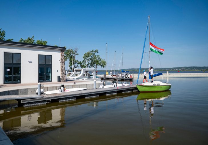 Gárdony