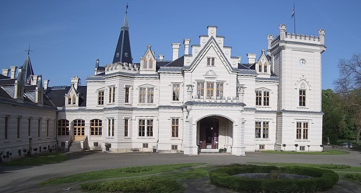 Nádasdladány