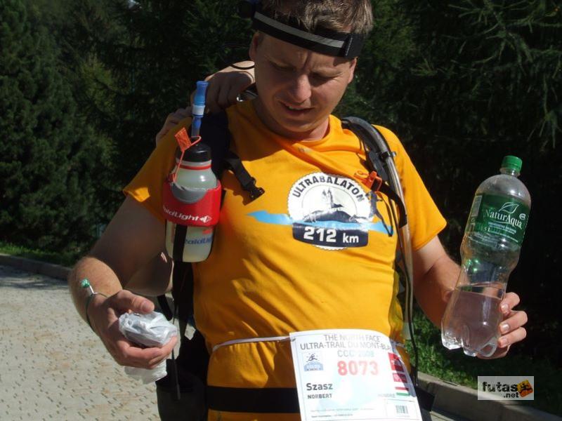 Ultra Trail du Mont-Blanc ultra_trail_du_mont_blanc_2105.jpg Ultra-Trail Du Mont-Blanc CCC runner form Hungary